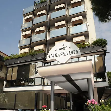 Отель Ambassador Риччоне