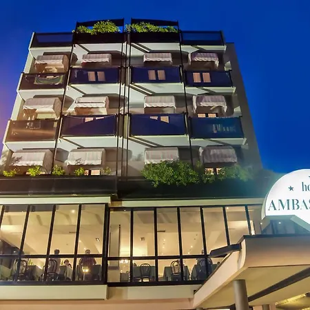 ホテル Ambassador 3*