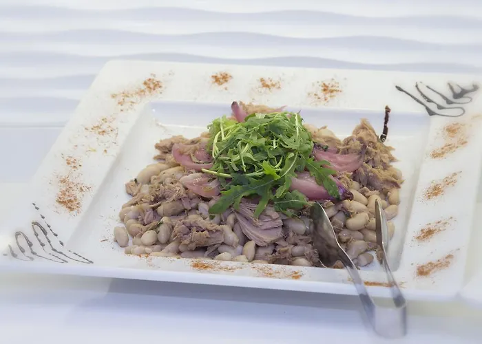 מלון Ambassador 3*