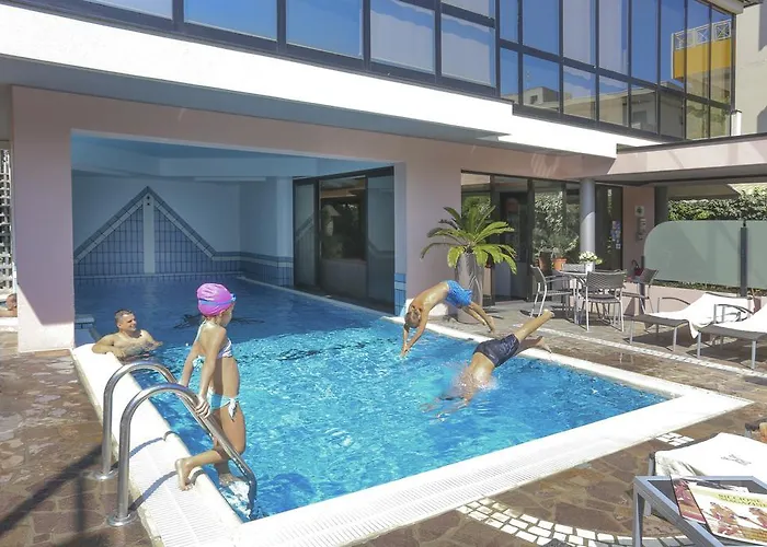 Hotel Ambassador 3*